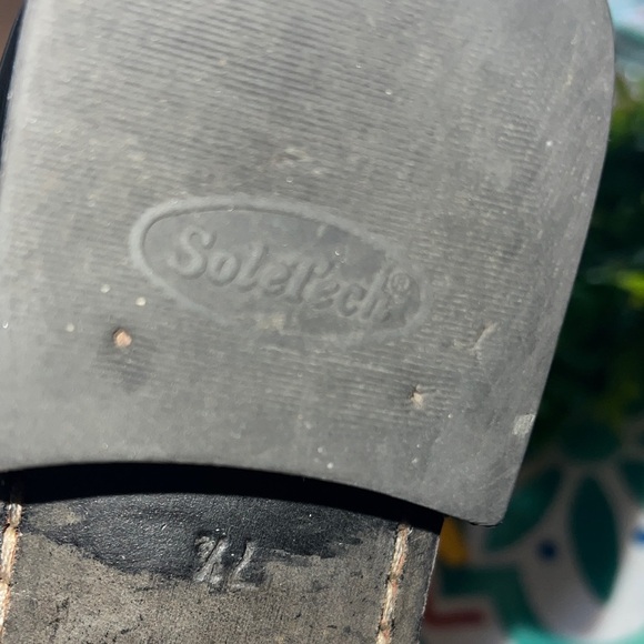 Elegant Black Leather Slip-On Loafers - Picture 6 of 9